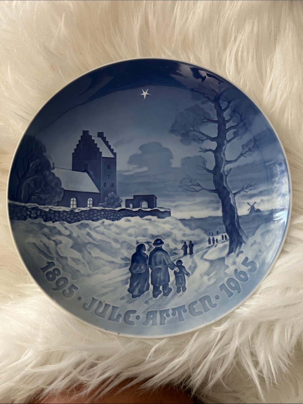 Royal Copenhagen Blue Winter Village Holiday Plate